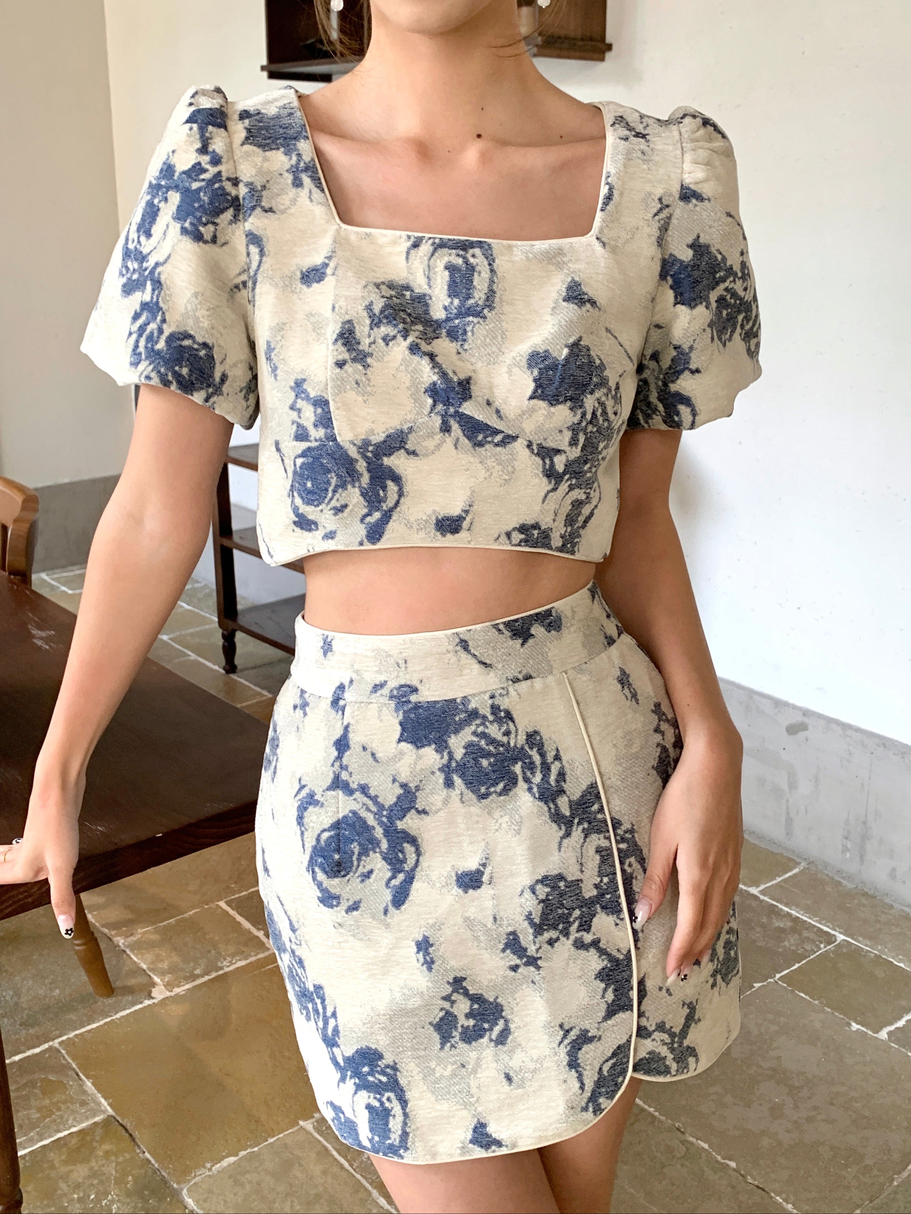 Xiao Hu Top