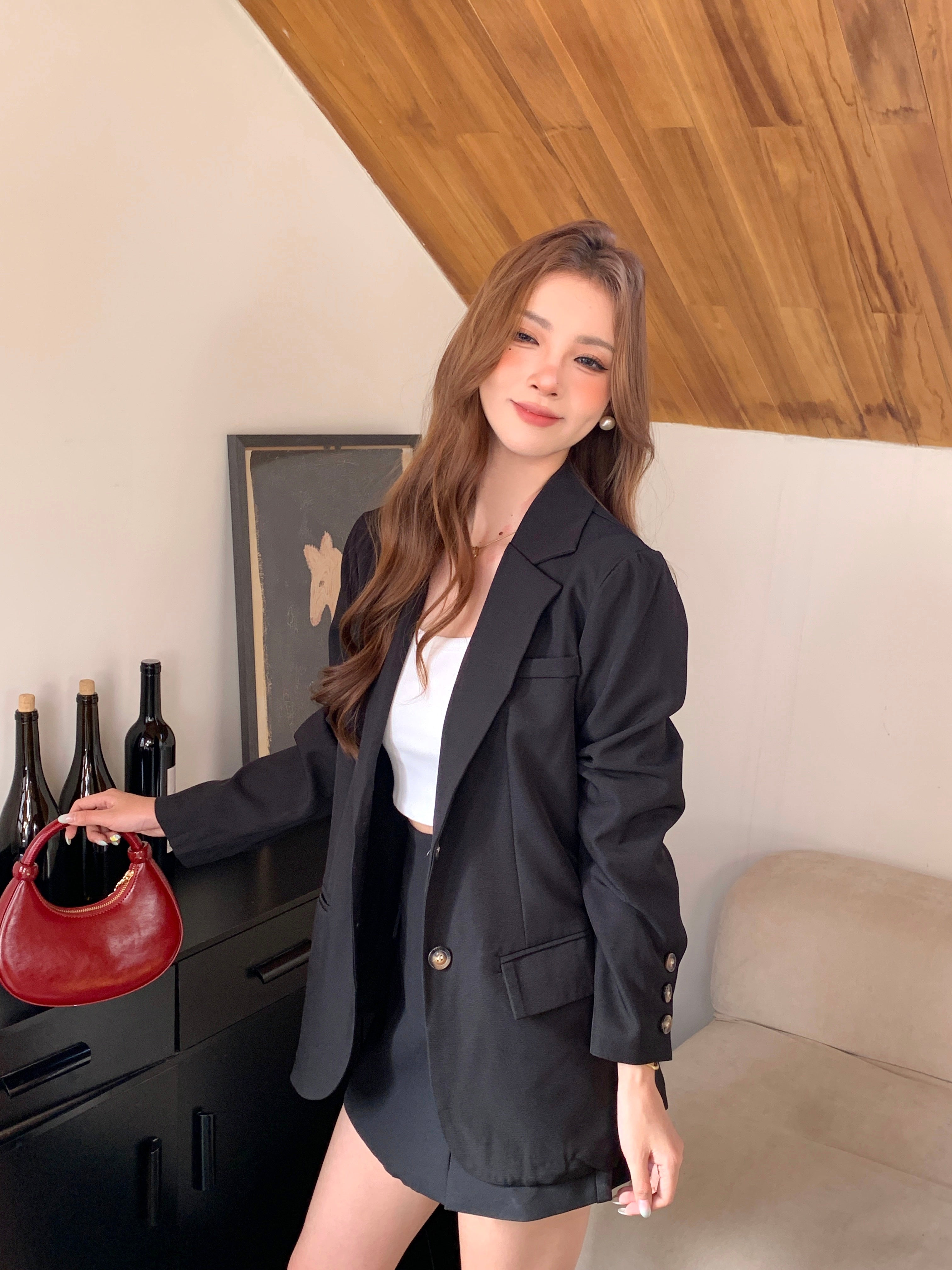 Anora Blazer