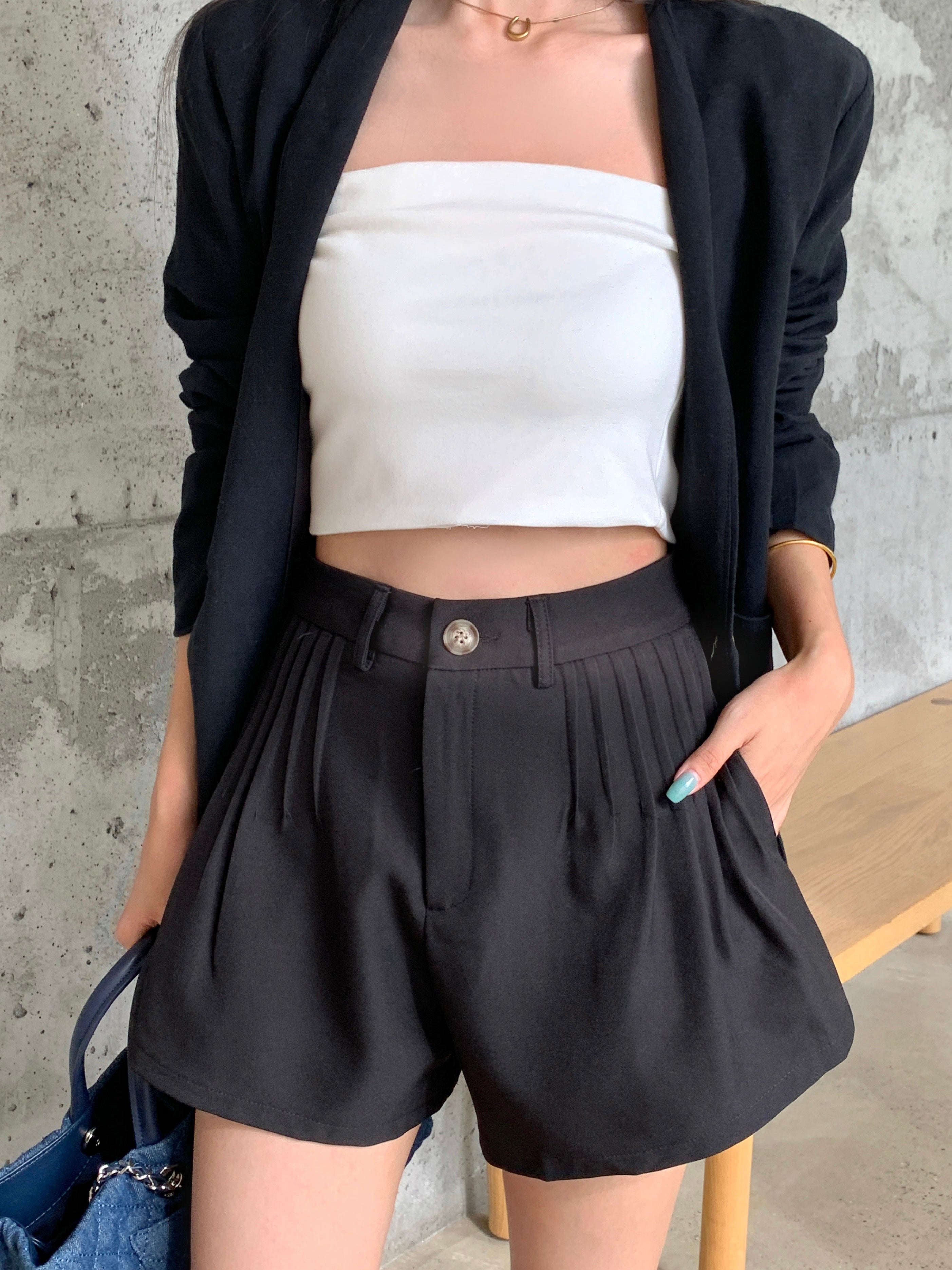 Leesol Shorts