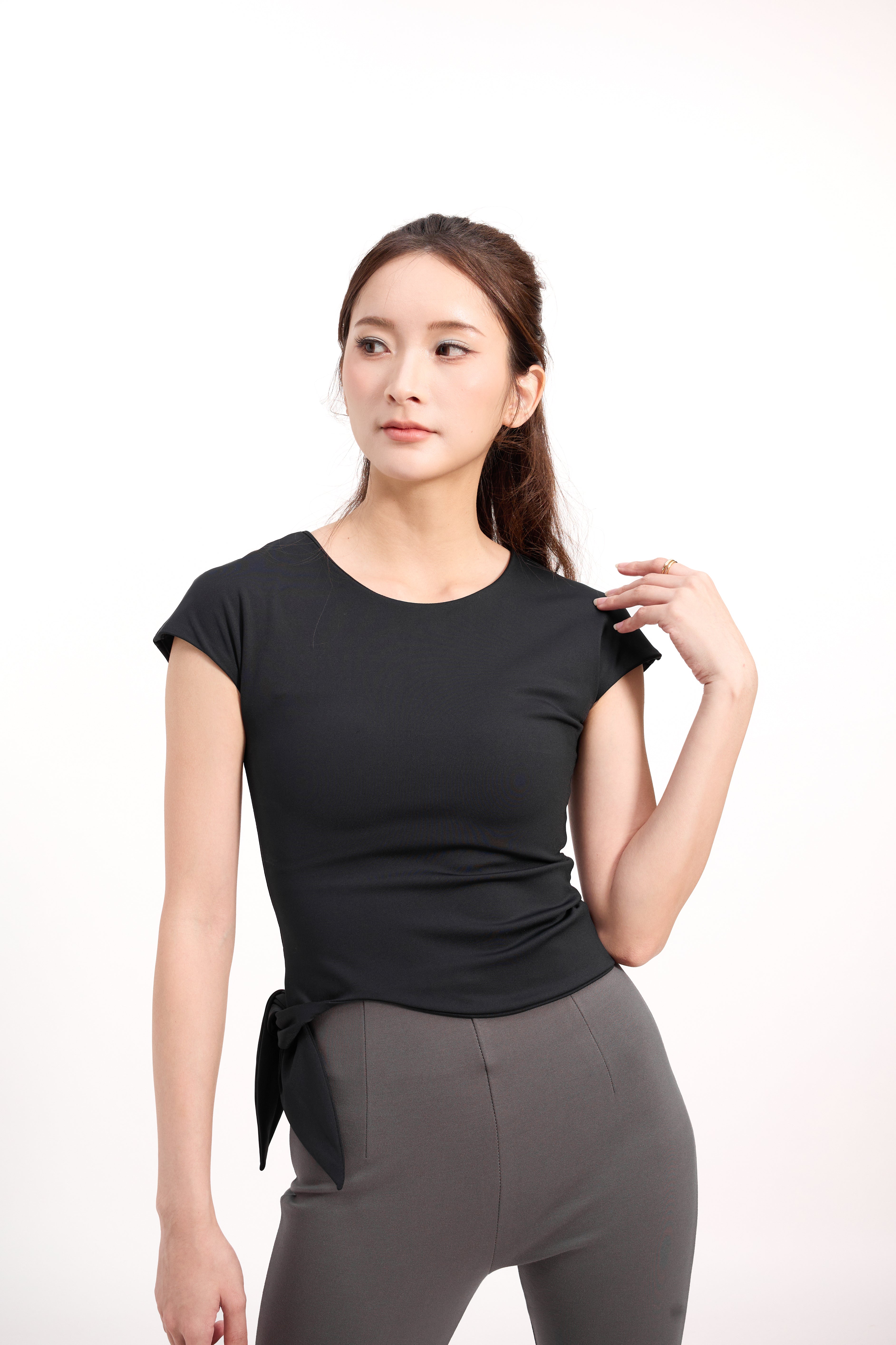 Cyra Top