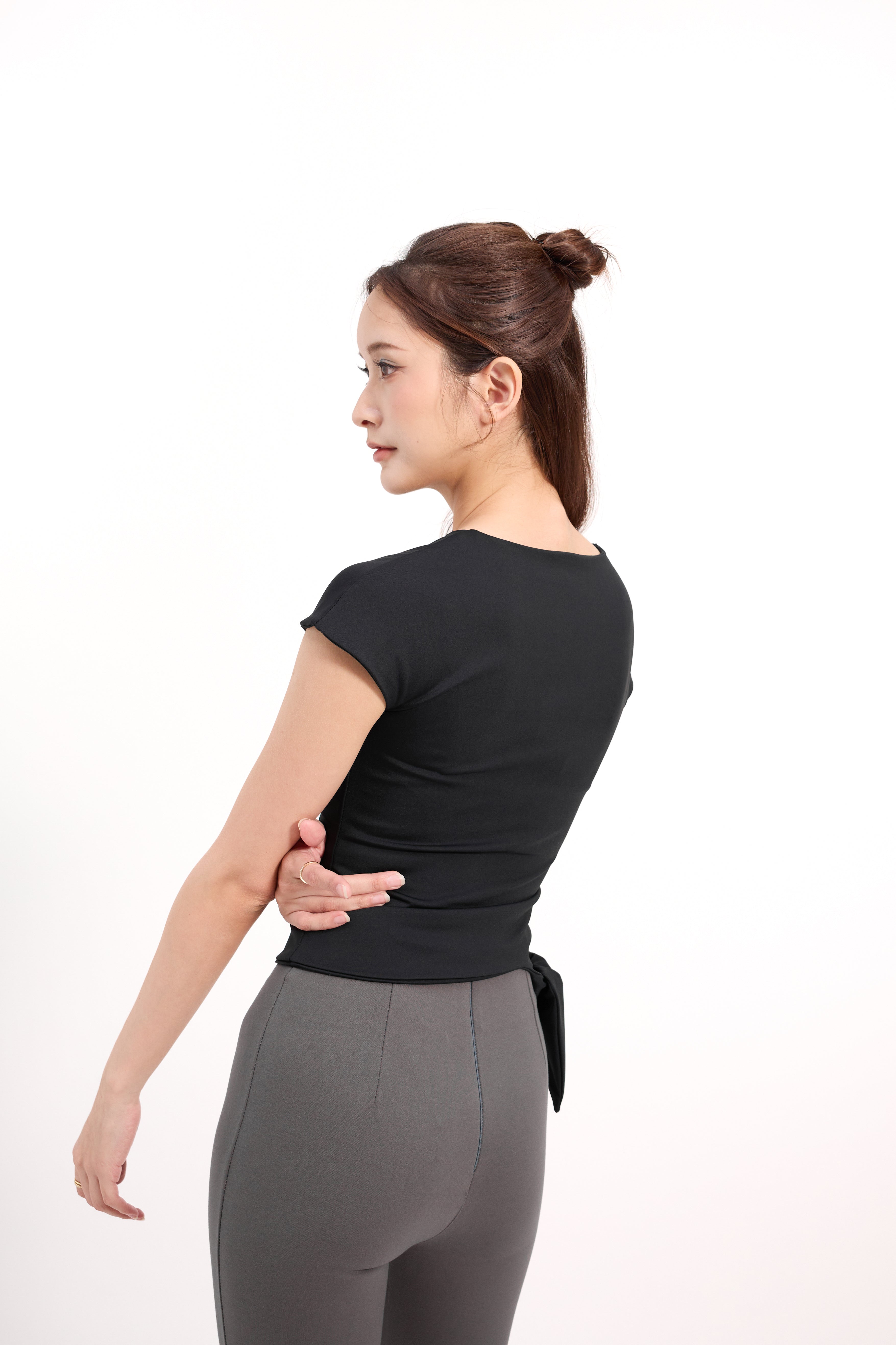 Cyra Top