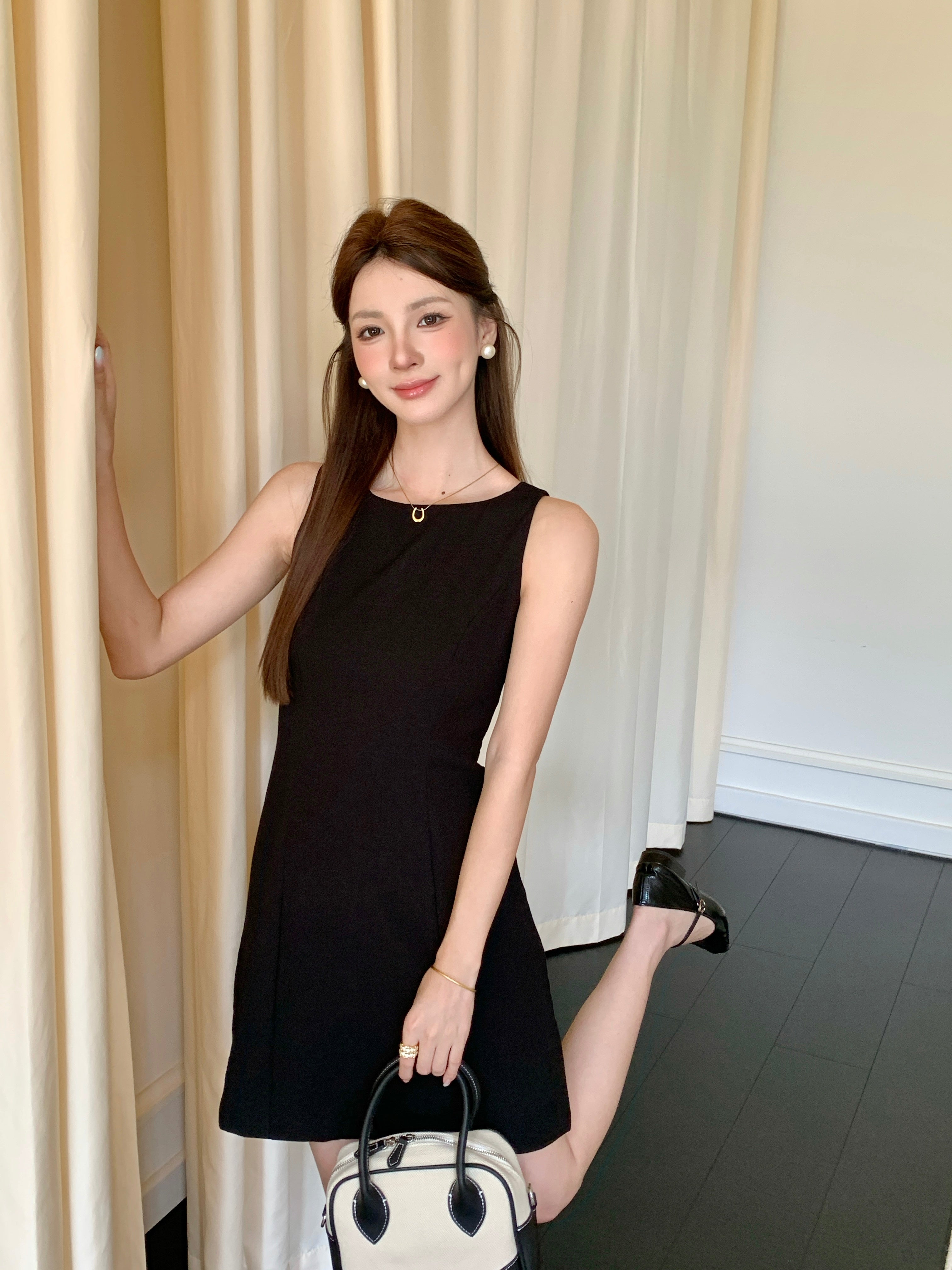 Lyira Dress