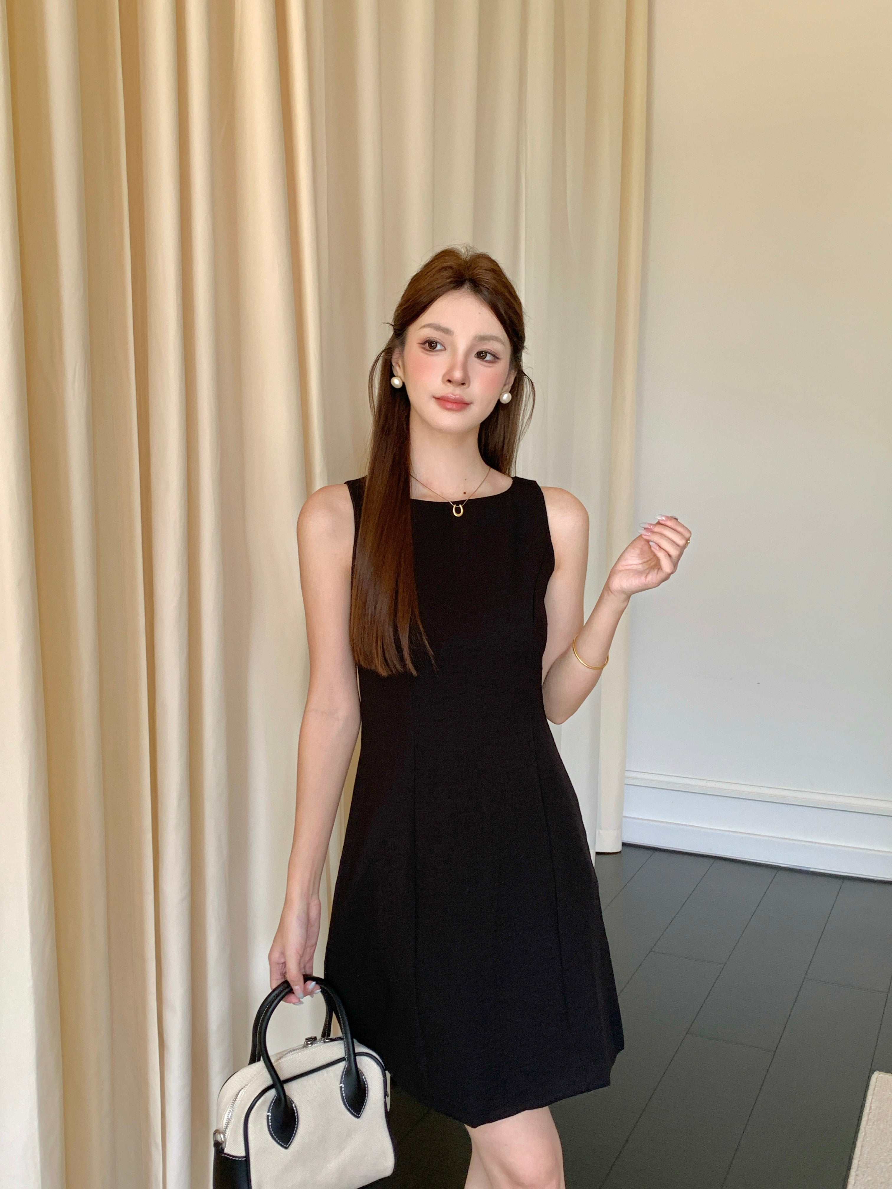 Lyira Dress