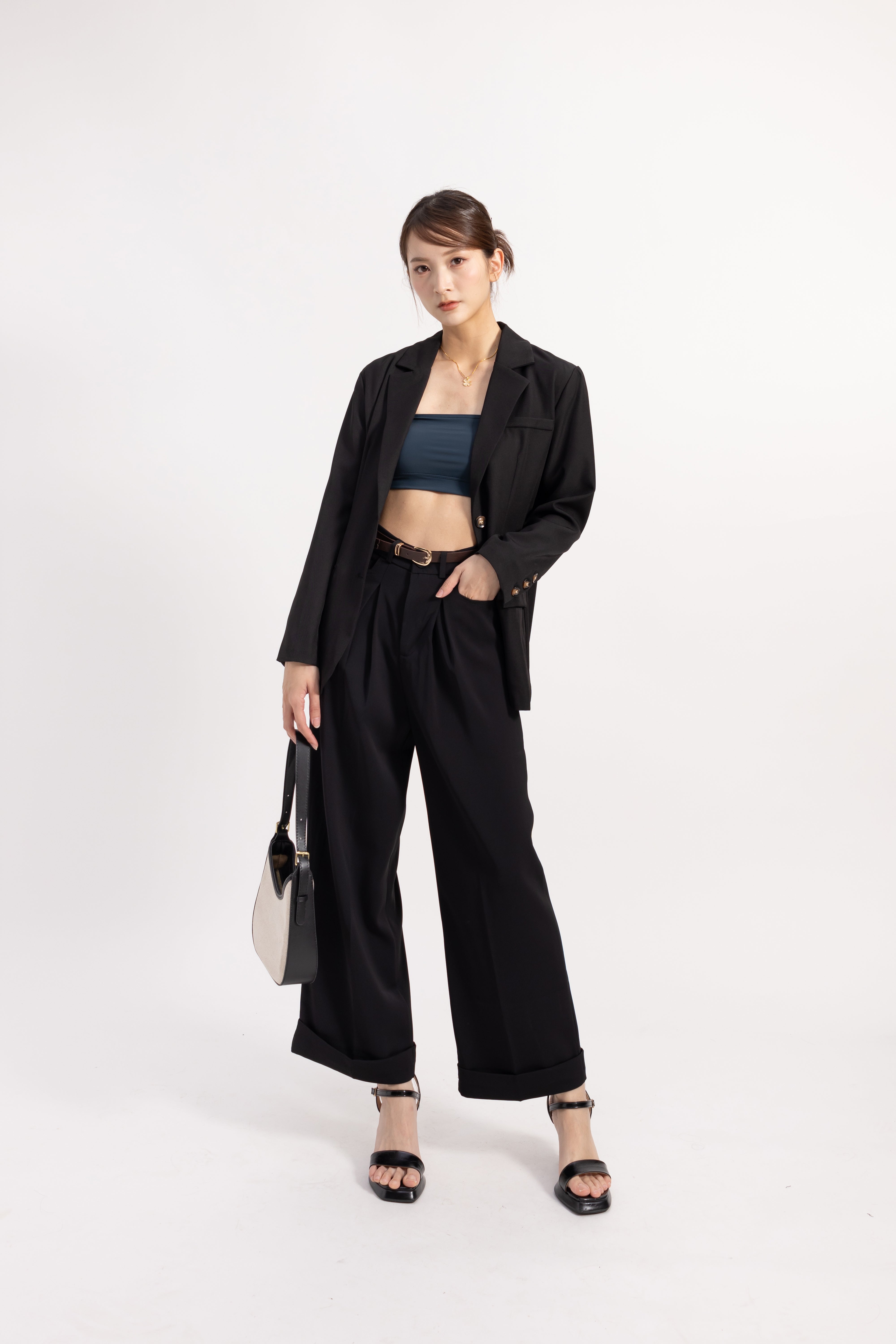 Anora Blazer