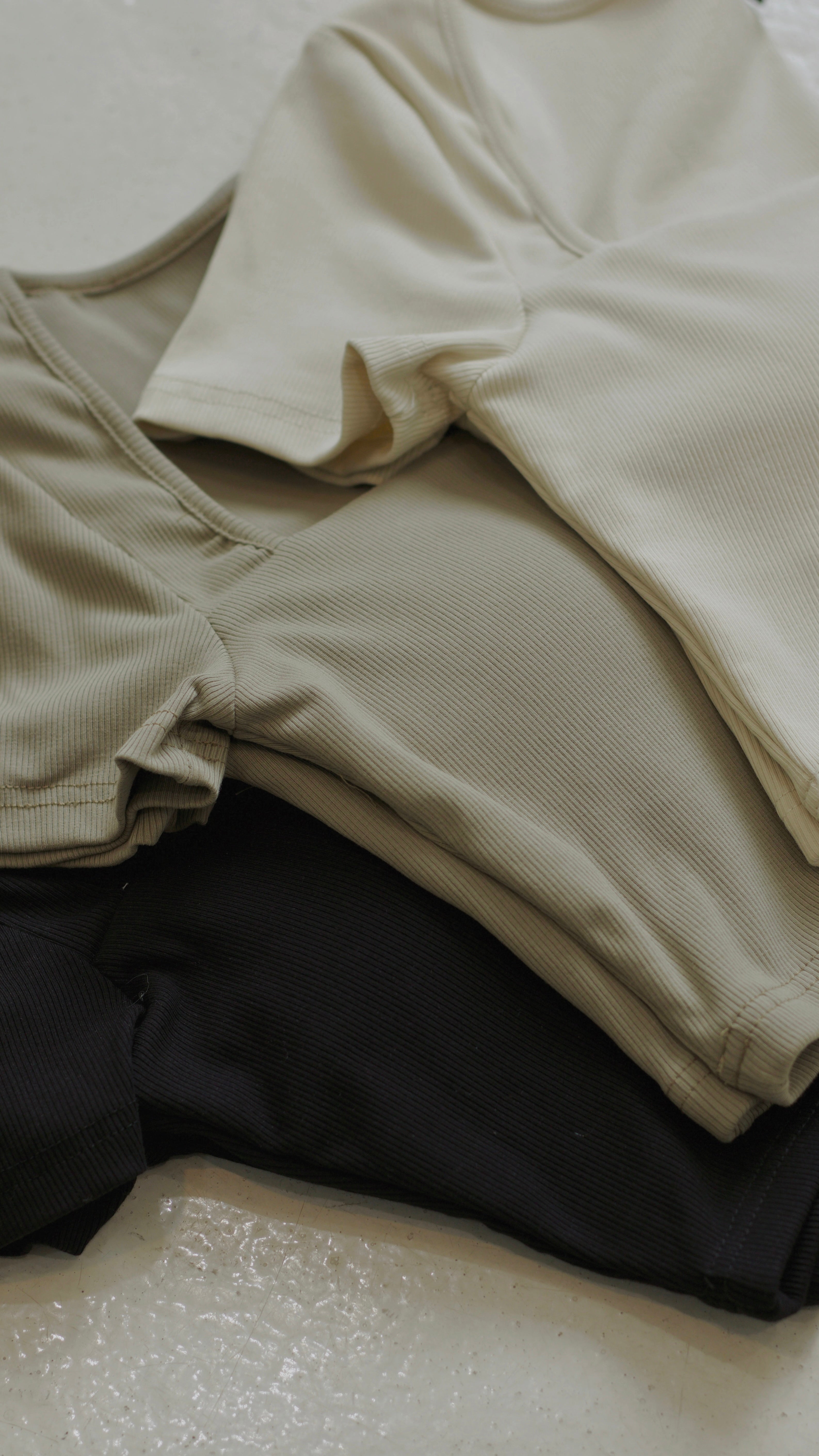 Ari Square Neck Basic Crop Top