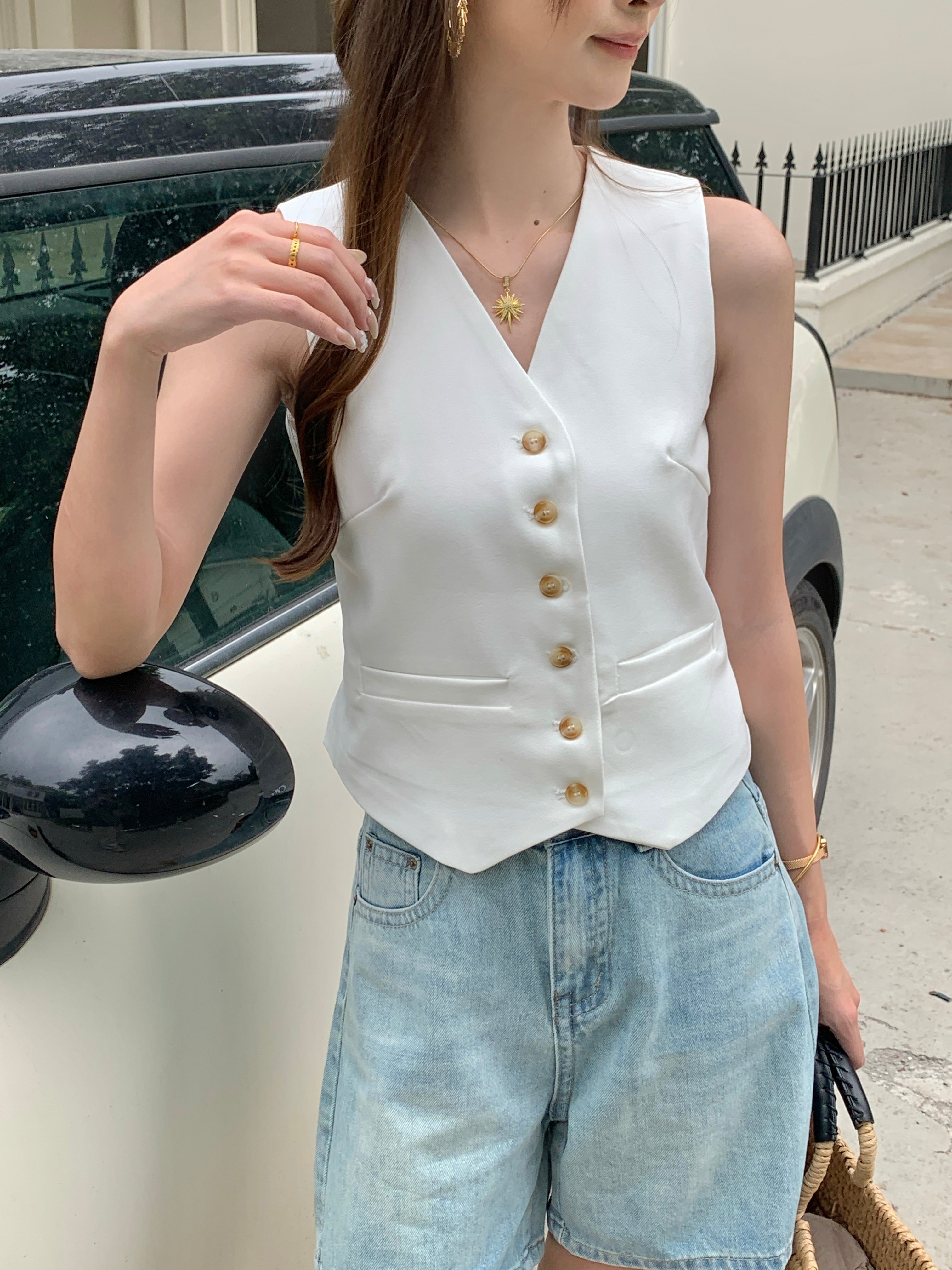 Elaine Vest