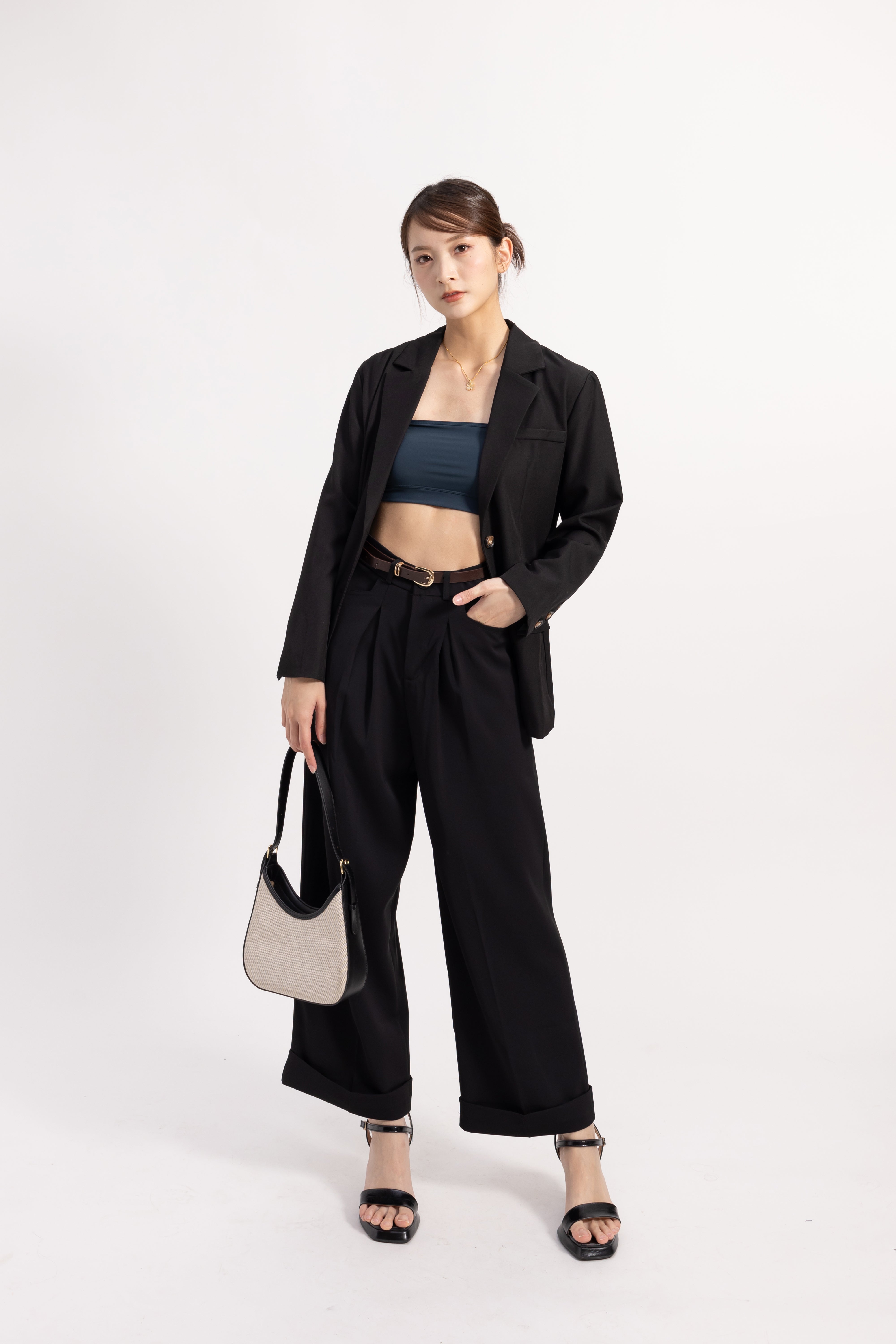 Anora Blazer